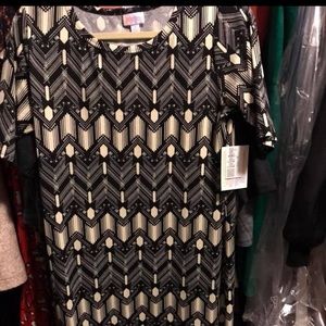 BNWT Medium Julia by Lularoe